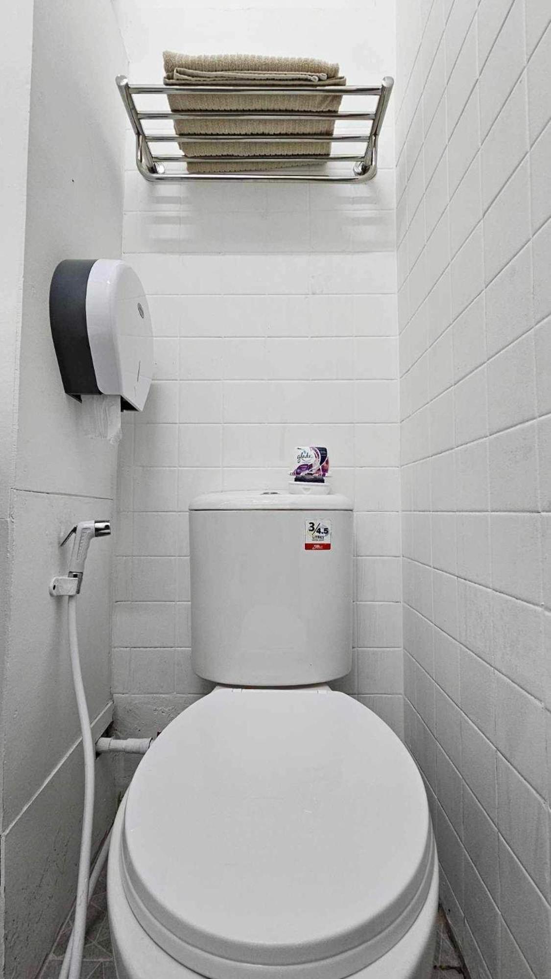 W District Hostel バンコク都 エクステリア 写真